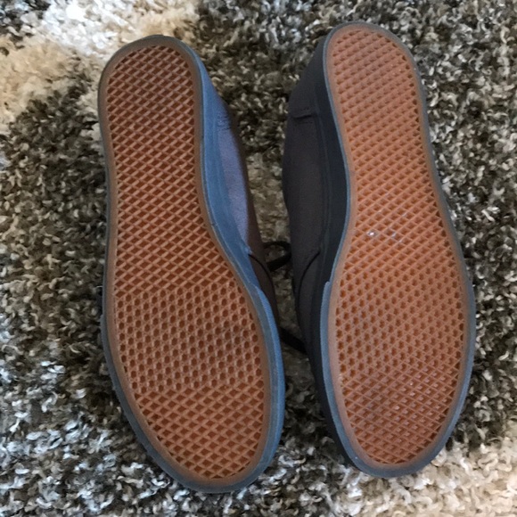 Vans - Picture 5 of 5